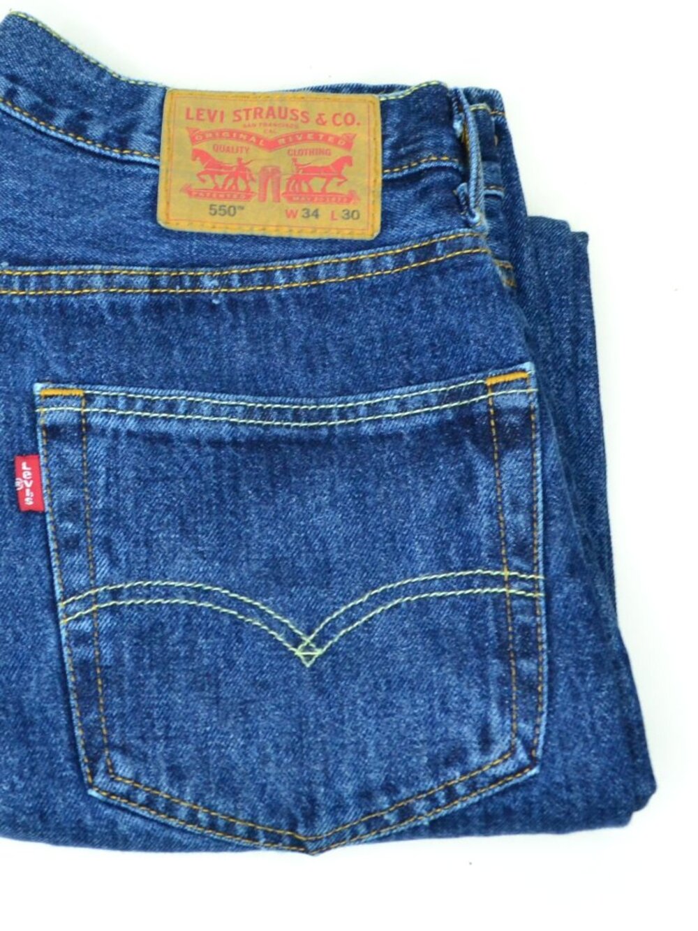 Levi's 550 Men's Size W34 L30 Blue Medium Wash Relaxed Fit Denim Jeans